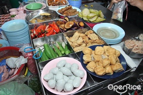 best yong tau foo in the Klang Valley, best yong tau foo in KL, Restoran Foong Foong, Foong Foong Ampang Yong Tau Foo, Puchong Yong Tau Fu, Puchong Batu 14 Yong Tau Fu, Yap Hup Kee, Pudu Yap Hup Kee, Madras Lane Yong Tau Foo, Restoran Ee Soo Yong Tau Foo, Jalan Imbi Ampang Yong Tow Foo, Restoran Golden Tin, Restoran Golden Tin Pandan Indah, Restoran Golden Tin yong tau foo, Ipoh Road Yong Tow Foo, Ipoh Road Yong Tow Foo Jalan Segambut, Serdang Sister Lam Yong Tau Foo, Restoran Leong Ya Indah, Old Tricycle, 3A Yong Tau Foo & Chee Cheong Fun