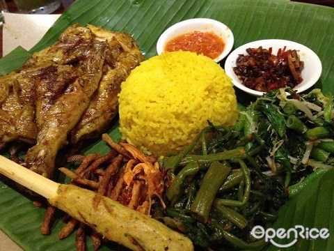 The Uma, Balinese cuisine, Nasi Ratus Grilled Pork Ribs