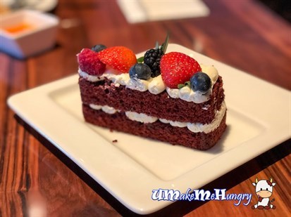 Red Velvet Slice Cake - RM 15.56